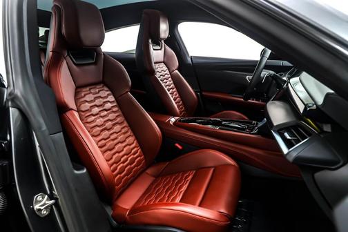 2022 Audi e-tron GT Prestige