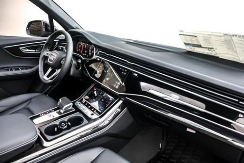 2026 Audi Q7 55 Premium Plus