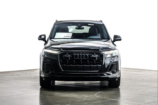 2026 Audi Q7 55 Premium Plus