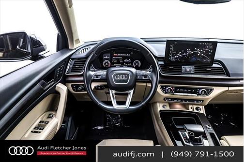 2022 Audi Q5 45 S line Prestige