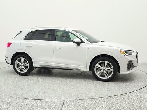 Glacier White Metallic 2023 Audi Q3 Premium 45 TFSI S line quattro Tiptronic