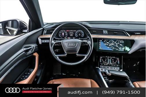2022 Audi e-tron Premium