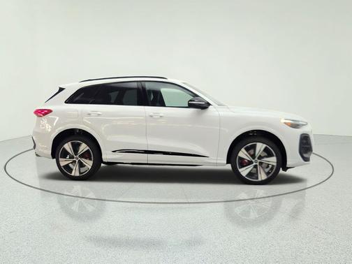 Glacier White Metallic 2026 Audi SQ5 3.0T Premium Plus