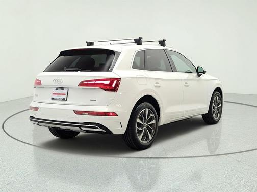 Ibis White 2021 Audi Q5 45 Premium Plus