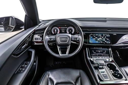 2023 Audi Q8 55 Premium Plus