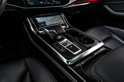 2023 Audi Q8 55 Premium Plus