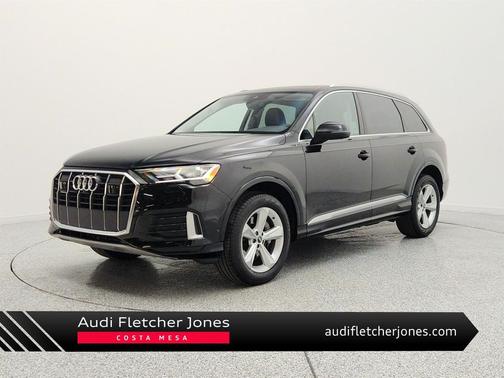 Mythos Black Metallic 2023 Audi Q7 45 Premium Plus