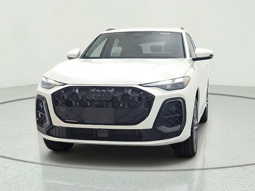 Arkona White 2026 Audi Q5 Premium TFSI quattro S tronic