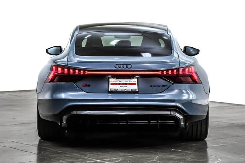 2022 Audi RS e-tron GT quattro
