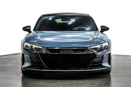 2022 Audi RS e-tron GT quattro