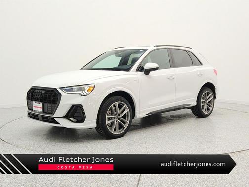 Glacier White Metallic 2023 Audi Q3 45 S line Premium Plus
