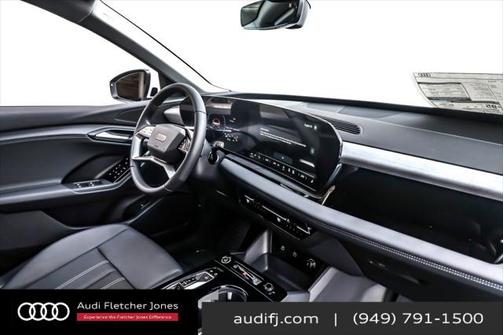 2025 Audi Q6 e-tron Premium quattro