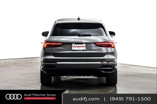 2024 Audi Q3 Premium 45 TFSI S line quattro Tiptronic