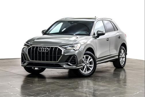 2024 Audi Q3 Premium 45 TFSI S line quattro Tiptronic