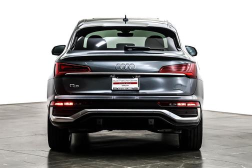 2023 Audi Q5 45 S line Premium