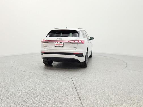 Glacier White Metallic 2023 Audi Q4 e-tron Premium 50 quattro