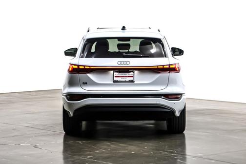 2025 Audi Q6 e-tron Premium