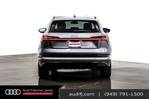 2022 Audi e-tron Premium