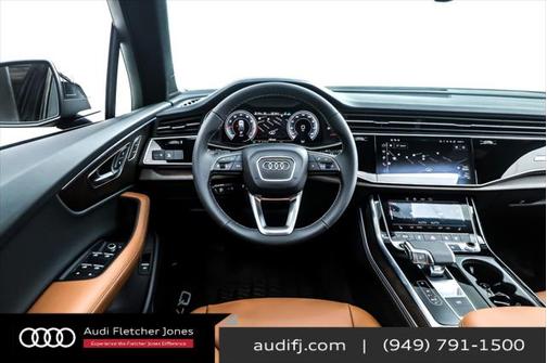 2025 Audi Q7 45 Premium Plus