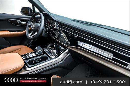 2025 Audi Q7 45 Premium Plus