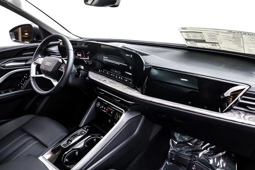 2025 Audi Q5 Premium Plus TFSI quattro S tronic