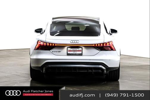 2023 Audi e-tron GT Premium Plus quattro