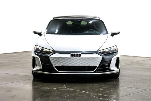 2023 Audi e-tron GT Premium Plus quattro