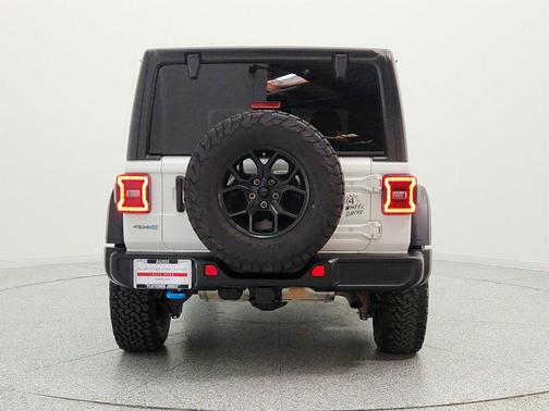 Bright White Clearcoat 2024 Jeep Wrangler 4xe Willys