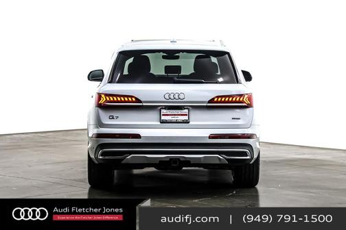 2023 Audi Q7 55 Premium Plus