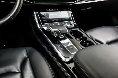 2023 Audi Q7 55 Premium Plus