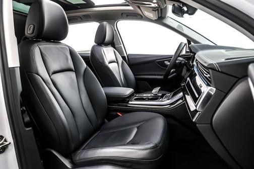 2023 Audi Q7 55 Premium Plus