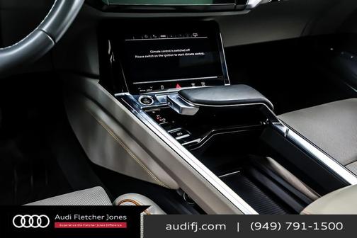 2024 Audi Q8 e-tron Prestige