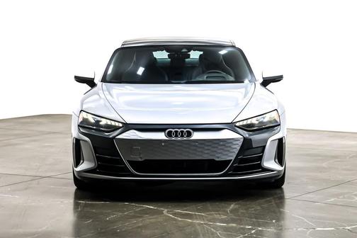 2023 Audi e-tron GT Prestige quattro
