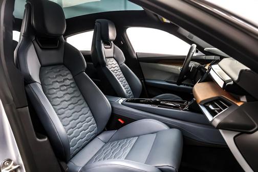 2023 Audi e-tron GT Prestige quattro