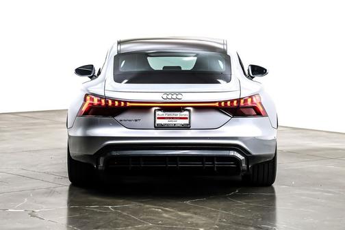 2023 Audi e-tron GT Prestige quattro
