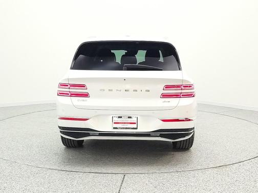 Uyuni White 2025 Genesis GV80 2.5T