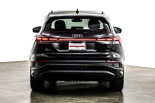 2024 Audi Q4 e-tron Premium Plus 55 quattro