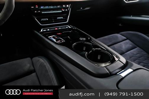 2023 Audi e-tron GT Premium Plus quattro