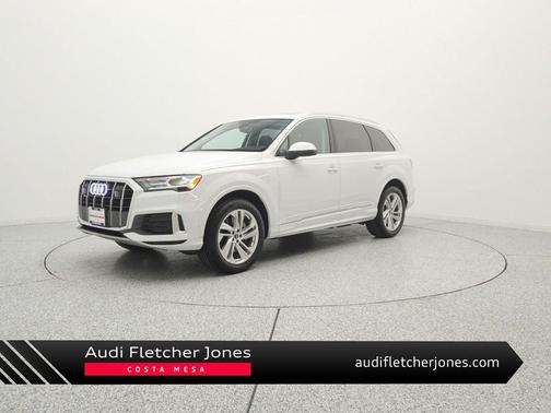 Glacier White Metallic 2023 Audi Q7 45 Premium
