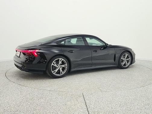 Mythos Black Metallic 2023 Audi e-tron GT Premium Plus quattro