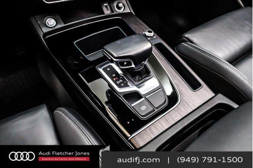 2022 Audi Q5 55 S line Premium