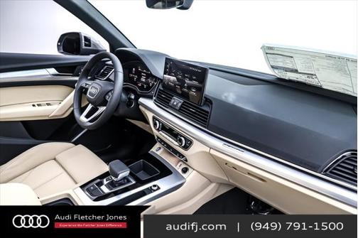 2025 Audi Q5 45 S line Premium