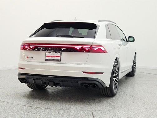 Carrara White 2026 Audi SQ8 4.0T Prestige