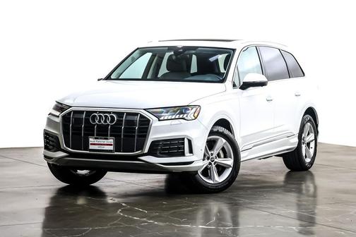 2024 Audi Q7 45 Premium Plus