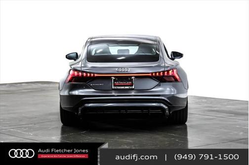 2022 Audi e-tron GT Premium Plus