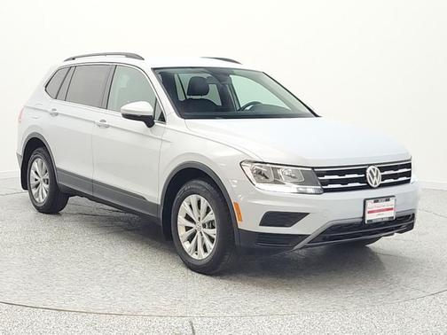 White Silver Metallic 2019 Volkswagen Tiguan 2.0T SEL
