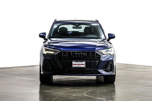 2024 Audi Q3 Premium 45 TFSI S line quattro Tiptronic