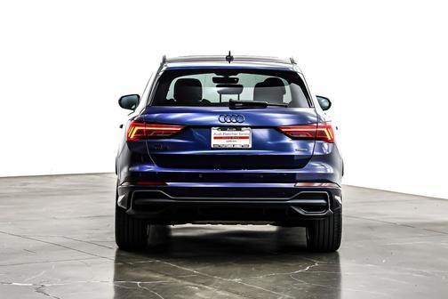 2024 Audi Q3 Premium 45 TFSI S line quattro Tiptronic