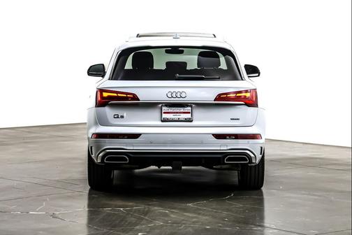 2024 Audi Q5 55 S line Prestige