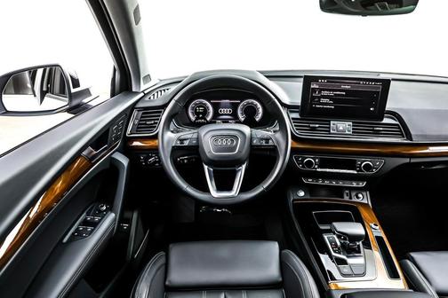 2024 Audi Q5 55 S line Prestige